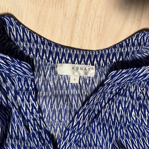 Kenar Blue Black white Patterned Blouse 3/4 Sleeve Elastic Cuff Women's Small - Picture 3 of 8